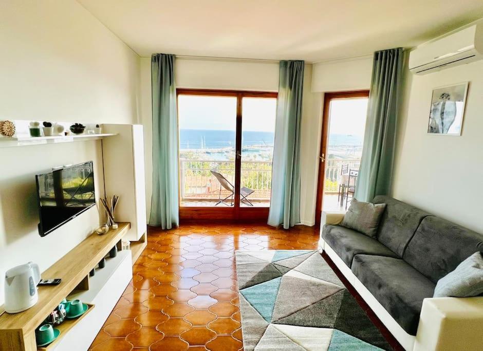 Special Home Vista Mare E Parcheggio Privato Sanremo Exteriör bild