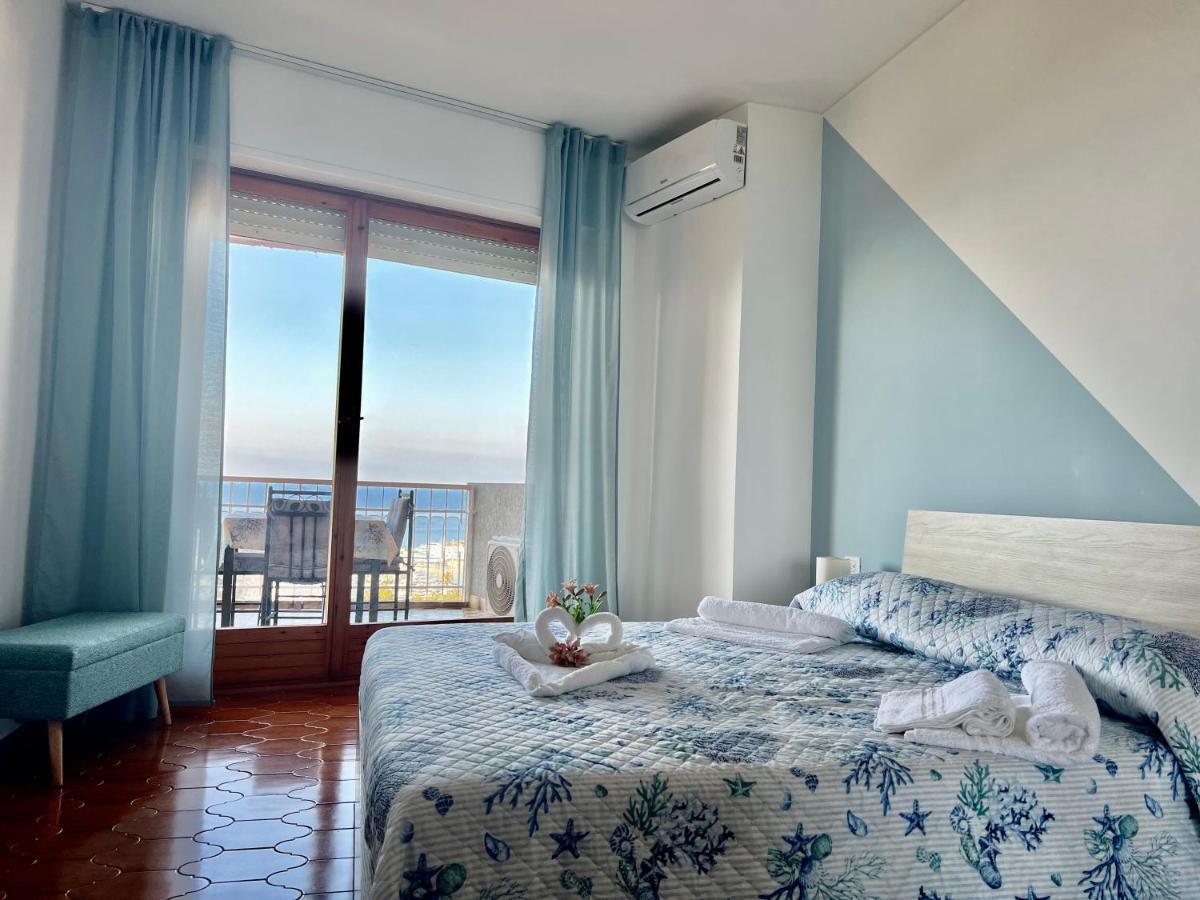 Special Home Vista Mare E Parcheggio Privato Sanremo Exteriör bild